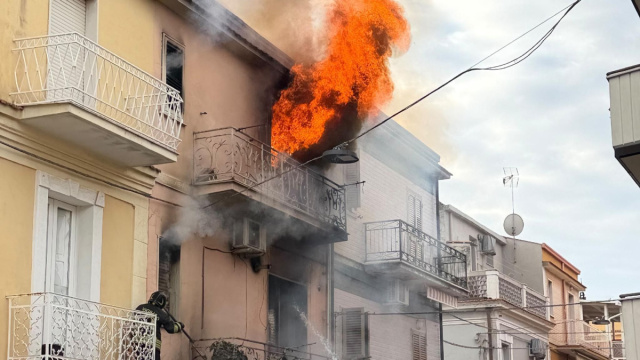 Incendio in un appartamento, due feriti &copy; Creative Commons