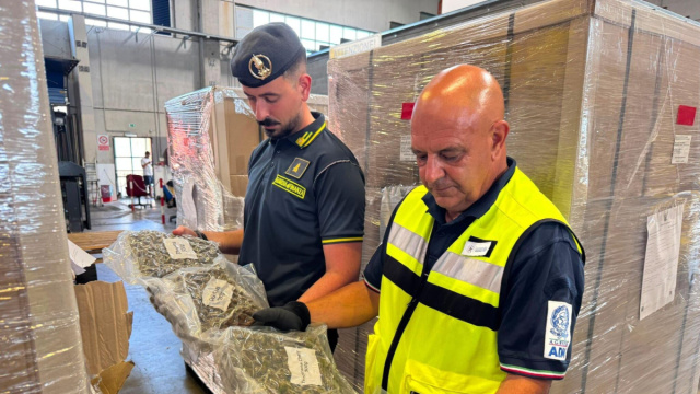 Maxi sequestro di marijuana nel porto di Pr&agrave; &copy; Creative Commons