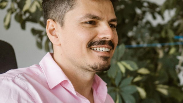 Alin Iacob on the AI transition: moving from faster tools to ... &copy; Creative Commons
