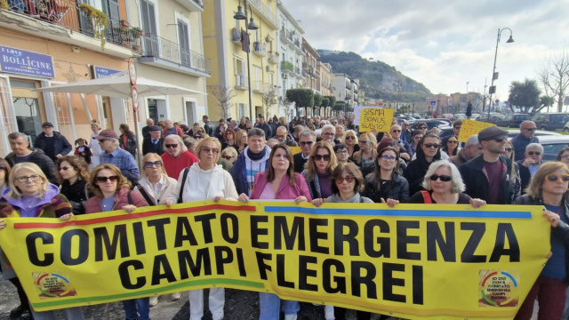 Campi Flegrei, la Cgil Napoli e Campania alla manifestazione dell ... &copy; Creative Commons