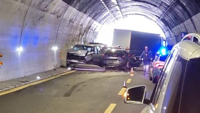 Incidente A10 oggi, 10 km di coda. mamma e figlia in codice rosso ... &copy; Creative Commons