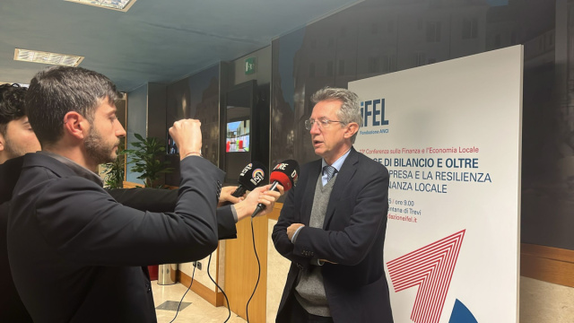 L'intervista del presidente dell'Anci, Gaetano Manfredi durante la ... &copy; Creative Commons
