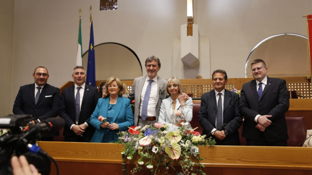 Regione Abruzzo, Il presidente Marco Marsilio ha firmato oggi il ... &copy; Creative Commons
