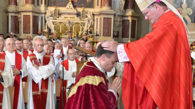 Diocesi: Ivo Muser Vescovo da 15 anni - TV33 &copy; Creative Commons