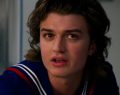 Joe Keery, da 
