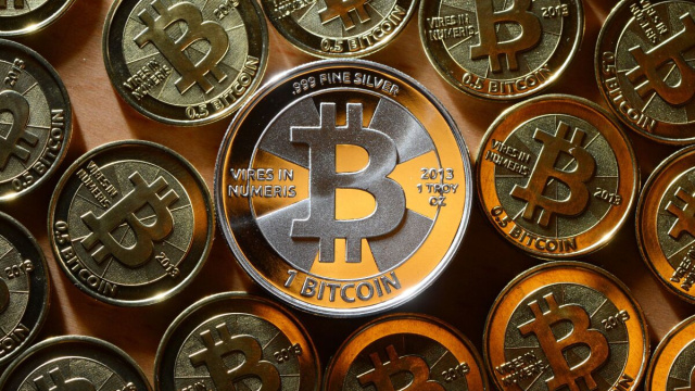 Bitcoin sotto 80mila: &ldquo;stay alive&rdquo; cripto e rischio legale per gli intermediari