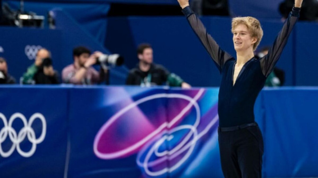 Daniel Grassl (isufigureskating/Instagram)