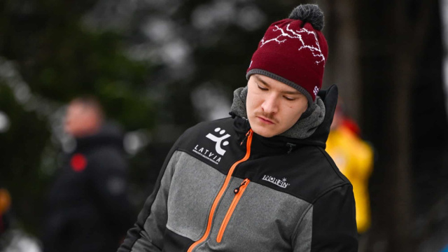 Kritiens ar sekām - bobslejists Grantiņ&scaron; olimpiskajās spēlēs ... &copy; Creative Commons