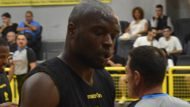 Mfiondu Kabengele - Wikipedia &copy; Creative Commons