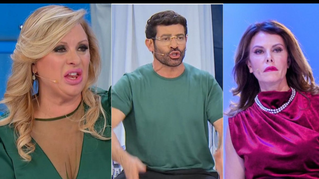 Tina Cipollari, Gianni Sperti e Cinzia Paolini &copy; Canale 5.