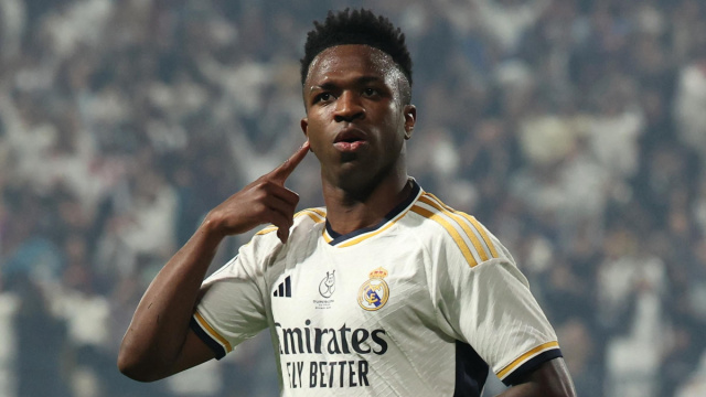 Maglia Real Madrid Bambino Maglia Ufficiale Vin&iacute;cius J&uacute;nior Real ... &copy; Creative Commons