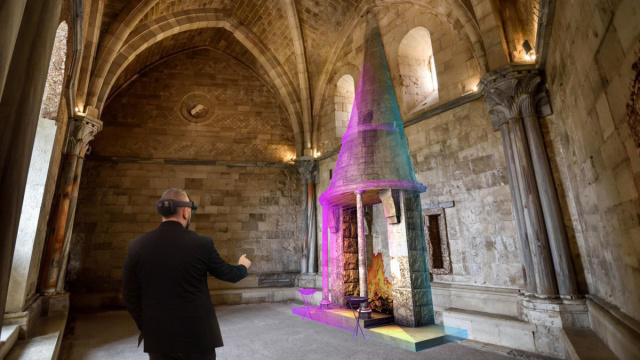 Castel del Monte diventa un HoloMuseum: con Hevolus, Infratel ... &copy; Creative Commons