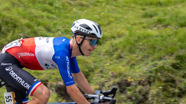 File:Paul Lapeira in the descent of Tourmalet pass during stage 14 ... &copy; Creative Commons