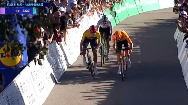 La vittoria di Juan Ayuso sull'Alto de Malhao - &copy; Screenshot Eurosport