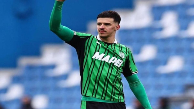 Tarik Muharemovic (22) difensore del Sassuolo: tra gli obiettivi di calciomercato dell'Inter. (Fonte: foto profilo Insragram Tarik Muharemovic)