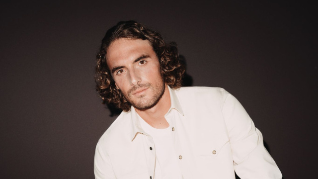 Stefanos Tsitsipas &egrave; global brand ambassador di Canali- HUB Style &copy; Creative Commons