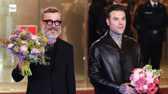 Fedez e Masini durante la passerella di Sanremo - foto della pagina Facebook ufficiale del Festival di Sanremo