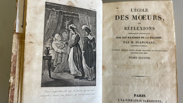 Antico libro L'ecole des moeurs ou reflexions morales historiques ... &copy; Creative Commons