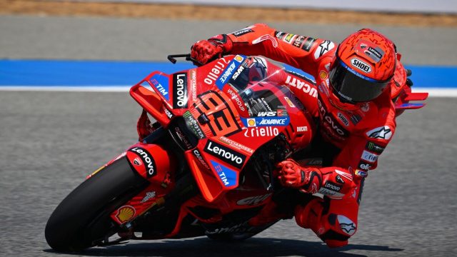 Marc M&aacute;rquez - Shoei Europe &copy; Creative Commons