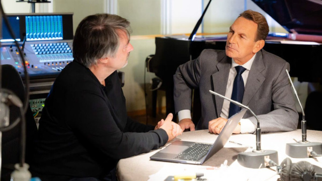 Michele Saviani (Alberto Rossi) e Roberto Ferri (Riccardo polizzy Carbonelli) © Un Posto al Sole Rai Michele Saviani (Alberto Rossi) e Roberto Ferri (Riccardo polizzy Carbonelli) © Un Posto al Sole Rai