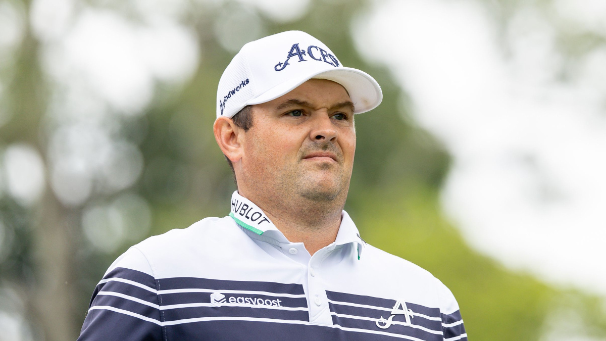 Patrick Reed leader solitario al Qatar Masters