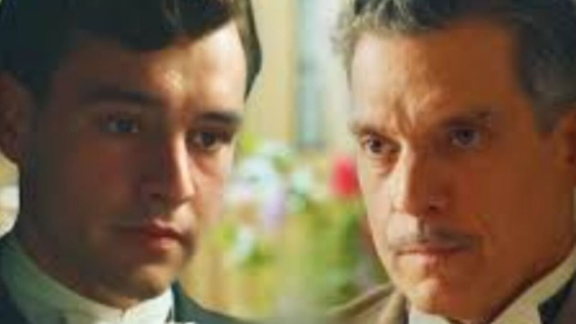 Curro e Lisandro de La Promessa &copy; Mediaset.