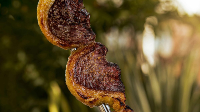 Lepre allo spiedo. Foto pexels.com@