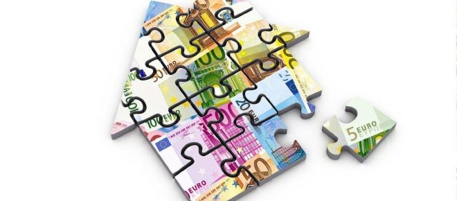 Mattone in "cash": nel 2025 oltre la met&agrave; delle case si compra senza mutuo