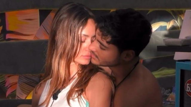 Helena Prestes e Javier Martinez &copy; Mediaset.