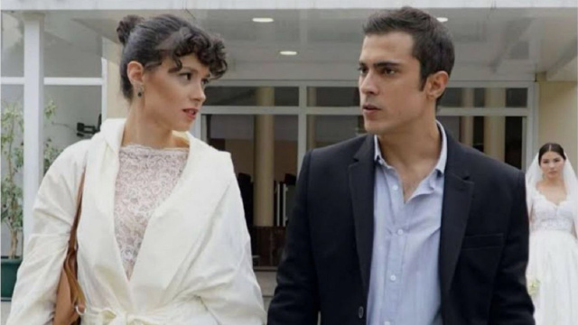 Yigit e Lila inuna scena di Forbidden Fruit © Mediaset.