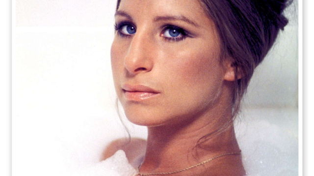 Stampa &ldquo;Barbra Streisand bathing&rdquo; di Everett Collection ... &copy; Creative Commons