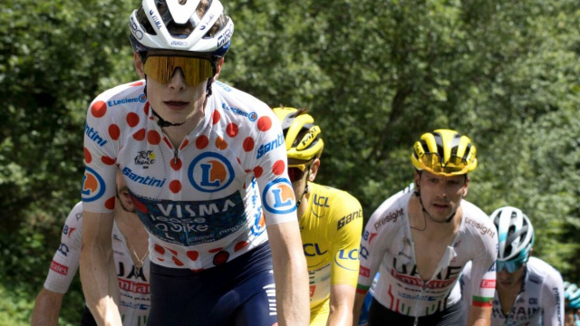 Vingegaard in maglia a pois al Tour de France 2024.