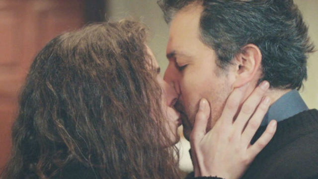 Arif e Bahar de La forza di una donna &copy; Mediaset