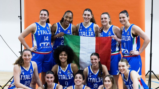 La nazionale italiana di Basket femminile (Federazione italiana Pallacanestro).