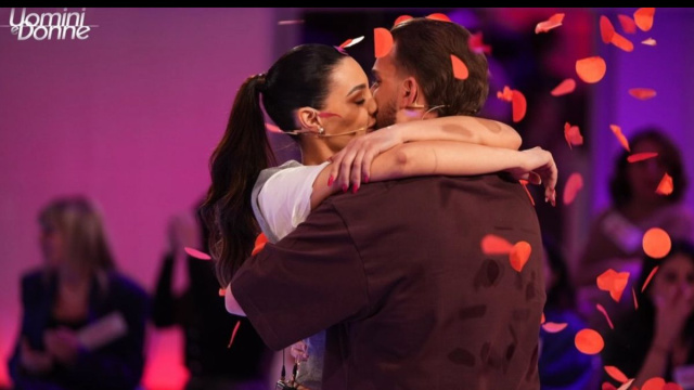 Sara Gaudenzi a Alessio Rubeca &copy;Uomini e Donne/Mediaset.