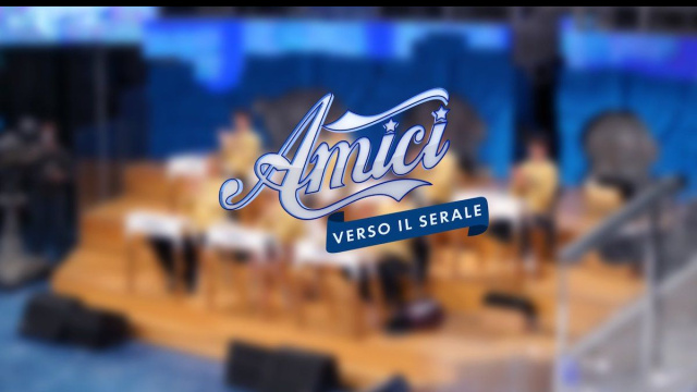 Il logo di Amici - &copy; Mediaset.