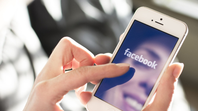 Facebook Impersonation Checkpoint: la funzione che blocca gli ... &copy; Creative Commons