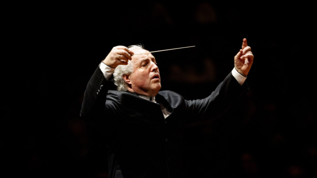 Honeck e Seong-Jin Cho guidano l'Orchestra di Santa Cecilia in un ... &copy; Creative Commons