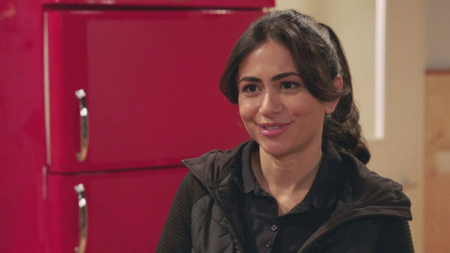 Lale in una scena di Tempesta d'amore &copy; Mediaset.