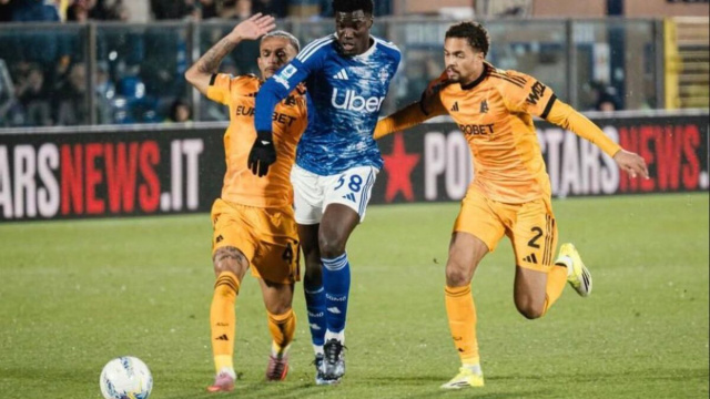 Assane Diao, attaccante del Como. Foto &copy; Diao