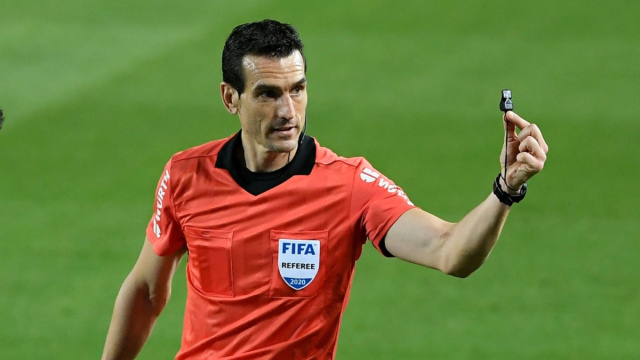 Qui&eacute;n es Juan Mart&iacute;nez Munuera? &Aacute;rbitro del Barcelona vs Sevilla ... &copy; Creative Commons