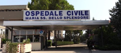 Giulianova, uomo vandalizza il pronto soccorso: fermato dai carabinieri