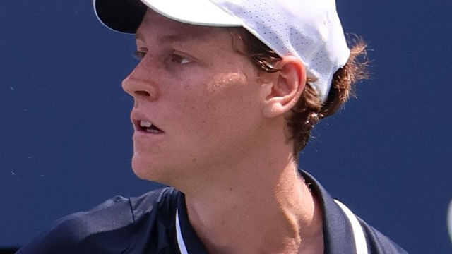 File:Jannik Sinner 2024 US Open 4 (cropped).jpg - Wikipedia &copy; Creative Commons
