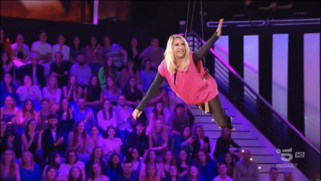 Anna Pettinelli - Screenshot &copy; Canale 5.
