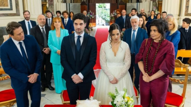 La foto delle nozze tra Niko e la gemella &copy;