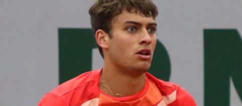 Cobolli eliminato a Miami: la spalla frena l'azzurro contro Collignon