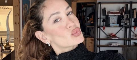Helena Prestes, grande successo su TikTok: più di 32.000 utenti collegati in diretta