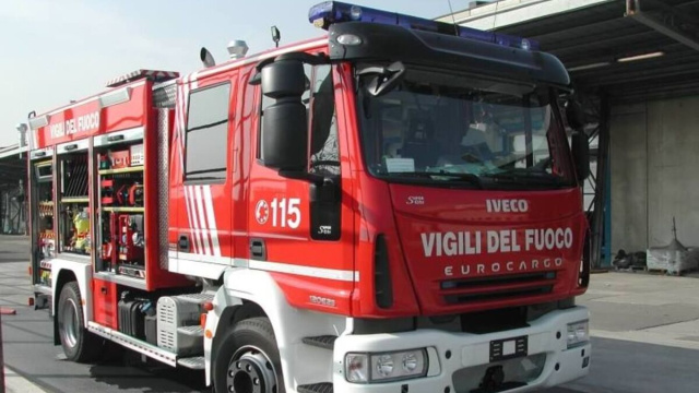 Mezzo dei vigili del fuoco foto Facebook.