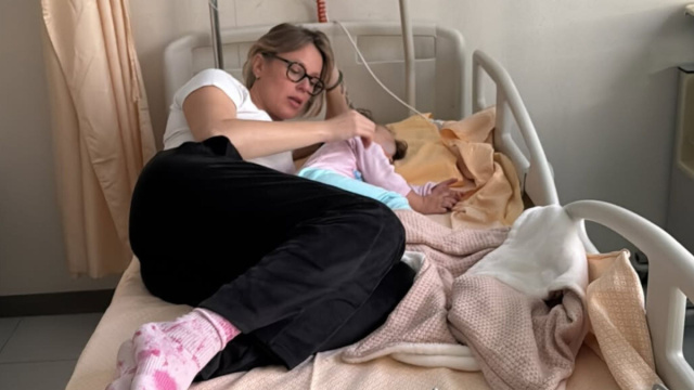 Federica Pellegrini in ospedale con la figlia Matilde: "Siamo qui ... &copy; Creative Commons