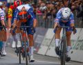 Ronde Van Brugge: gruppo compatto, subito annullati i primi tentativi di fuga